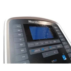 NordicTrack “SE3i” Ellipsentrainer - B-Ware Transportschaden