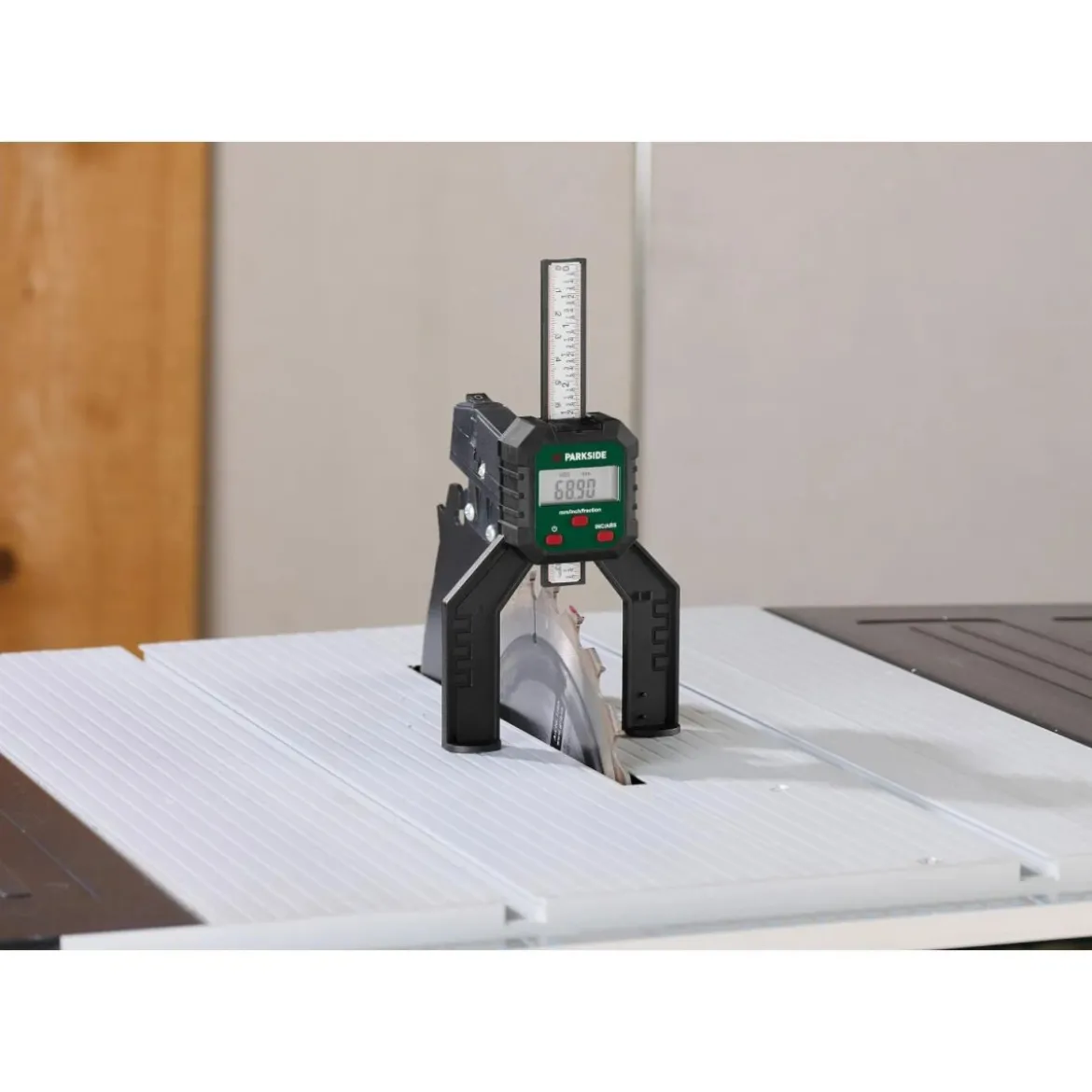 PARKSIDE® Digitaler Tiefenmesser »PTM 2 B1« / Digitaler Neigungsmesser »PNM 2 B1« (Tiefenmesser PTM 2) - B-Ware neuwertig