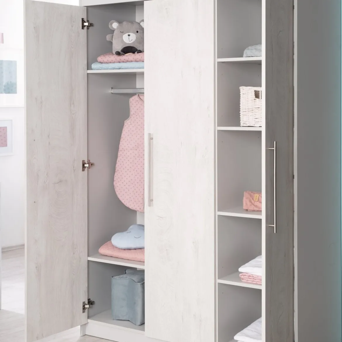 roba Kleiderschrank 'Maren 2', 3-türig, Lichtgrau/weiß - B-Ware neuwertig