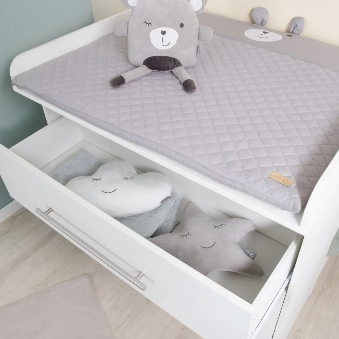 roba Wickelkommode 'Maren' mit abnehmbarem Aufsatz, schmal, 3 Schubladen, Wickelhöhe 90,5 cm - B-Ware